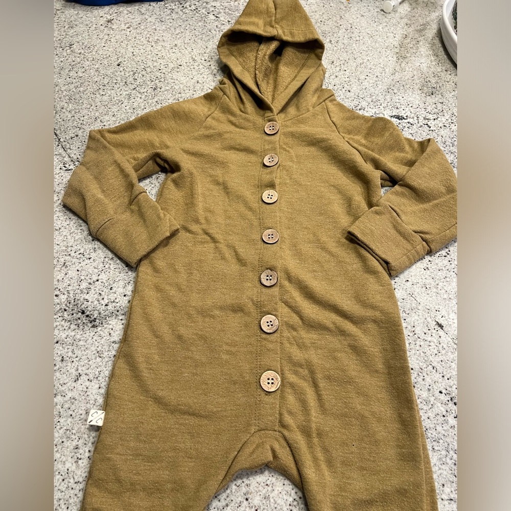 Childhoods Romper 4T - Picture 3 of 9